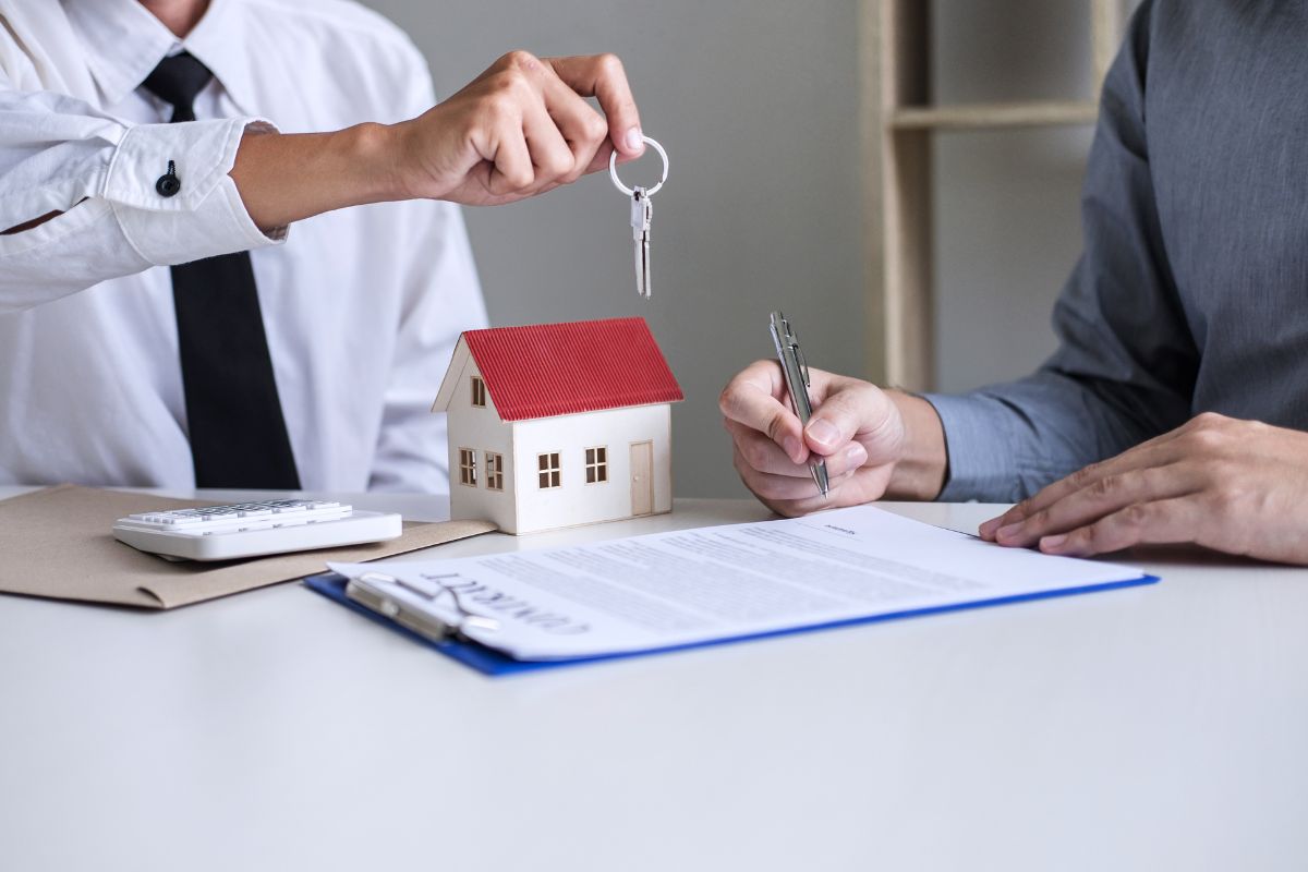 Property Management Contract in Dubai