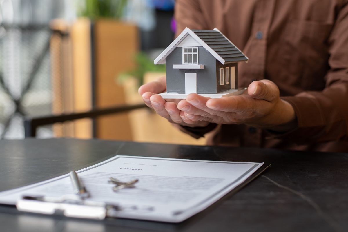 dubai land and property management